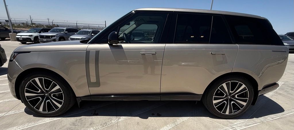 2024 Land Rover Range Rover SE - Photo 6