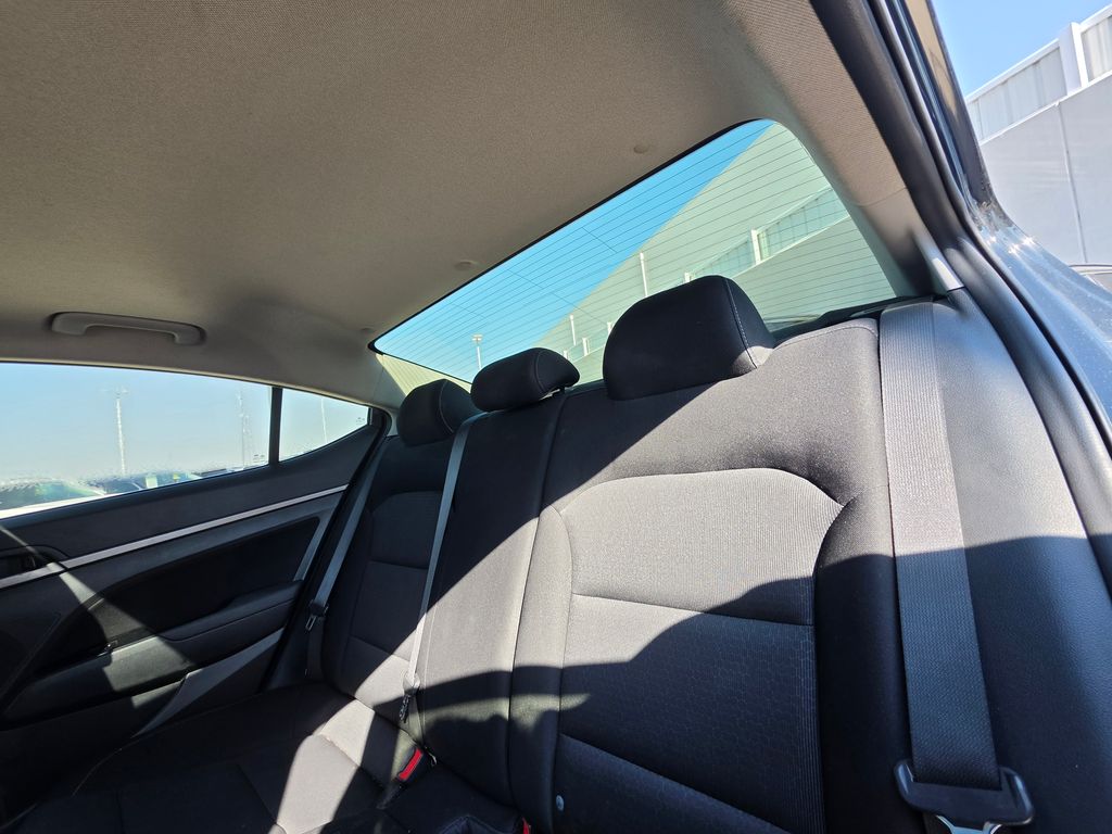 2017 Hyundai Elantra Value Edition - Photo 11