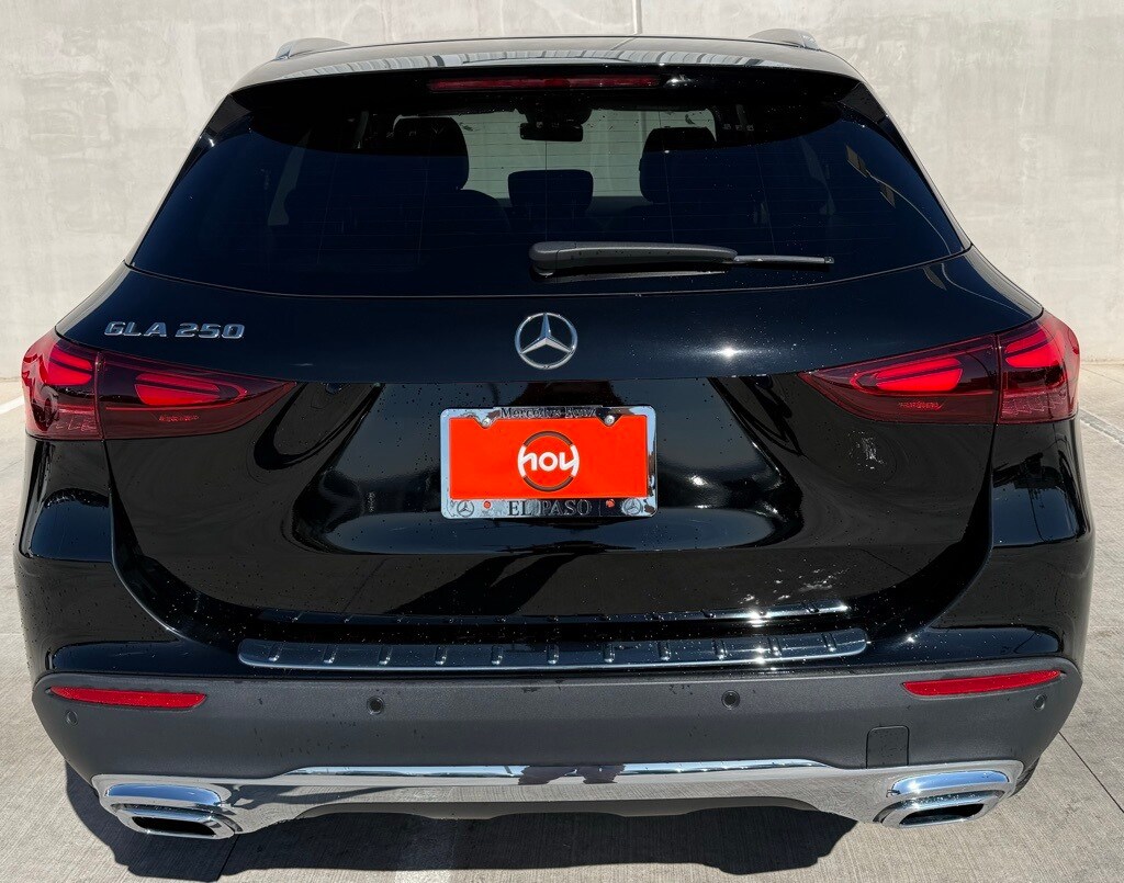2025 Mercedes Benz GLA 250 photo 3