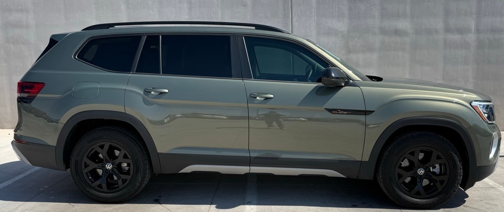 Certified 2024 Volkswagen Atlas 2.0T Peak Edition SE w/Technology SUV