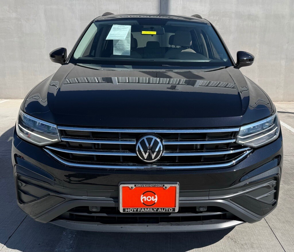 2022 Volkswagen Tiguan S photo 2