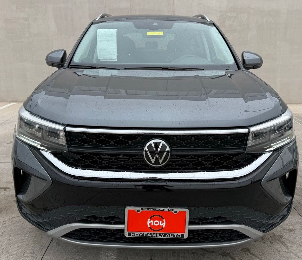Certified 2024 Volkswagen Taos 1.5T SE SUV