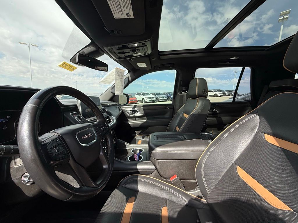 2021 GMC Yukon AT4 - Photo 13