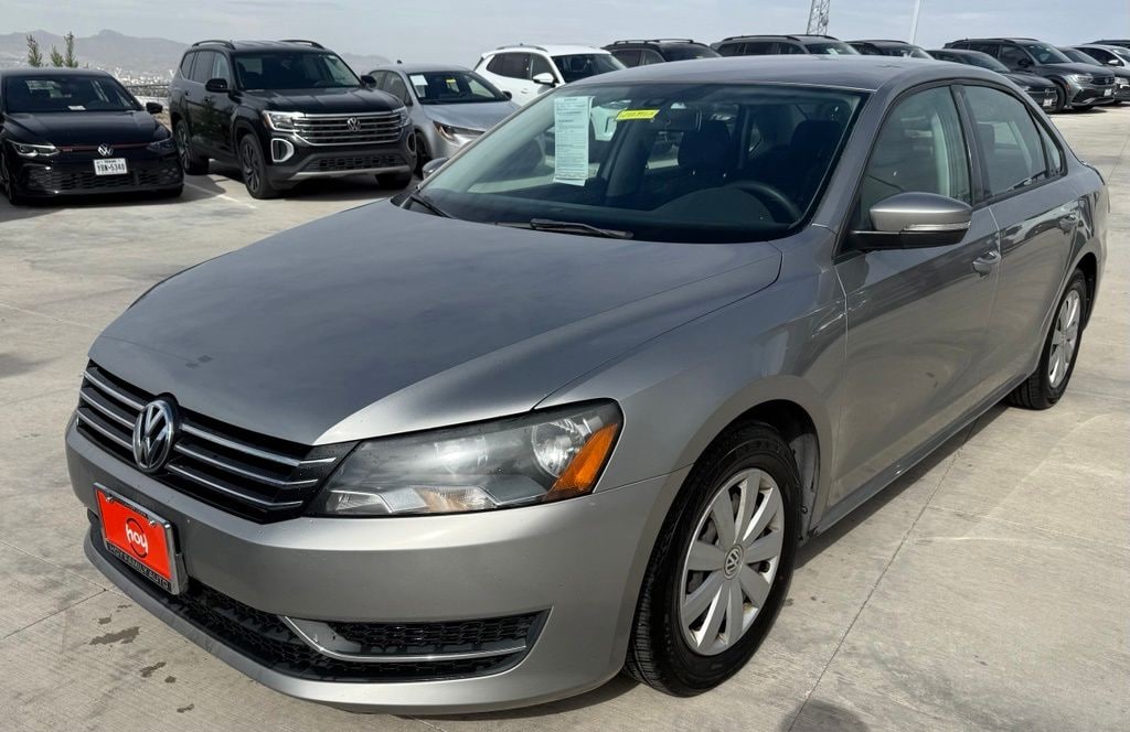 Used 2013 Volkswagen Passat 2.5L Sedan