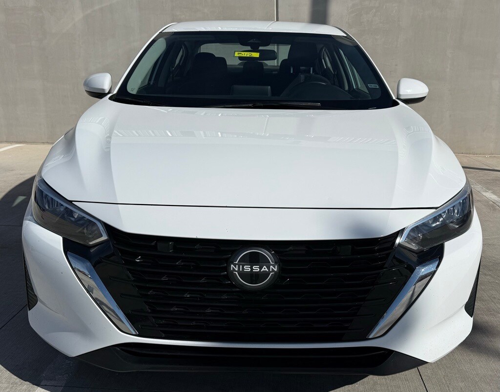 2024 Nissan Sentra SV photo 2