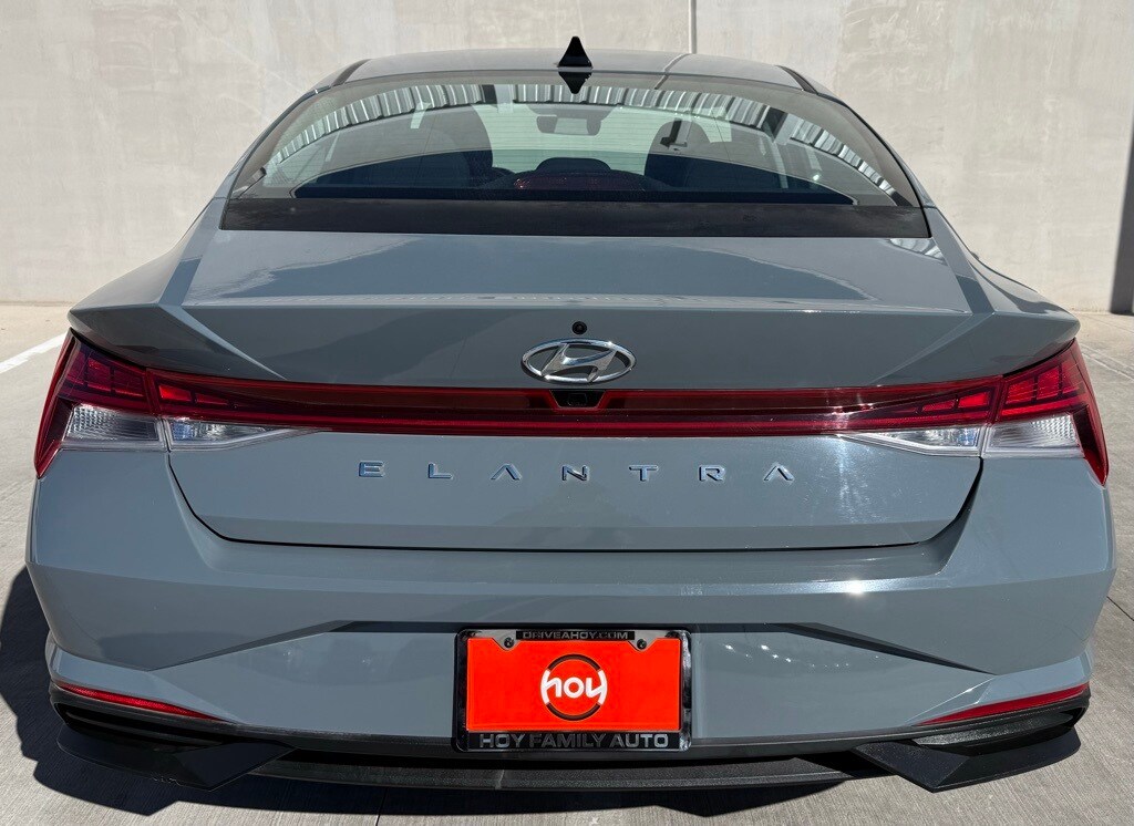 Used 2022 Hyundai Elantra SEL Sedan