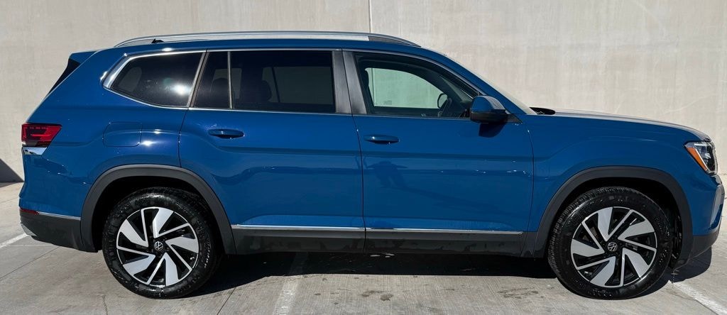 Used 2025 Volkswagen Atlas 2.0T SEL SUV