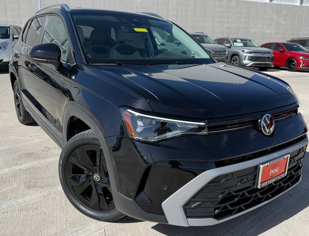 Used 2025 Volkswagen Taos 1.5T SE SUV