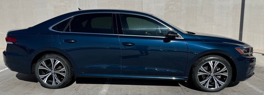 Used 2022 Volkswagen Passat 2.0T SE Sedan