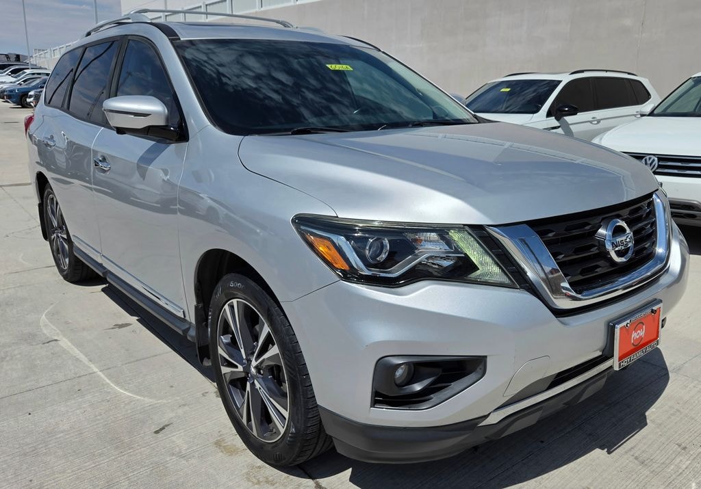 Used 2017 Nissan Pathfinder Platinum SUV