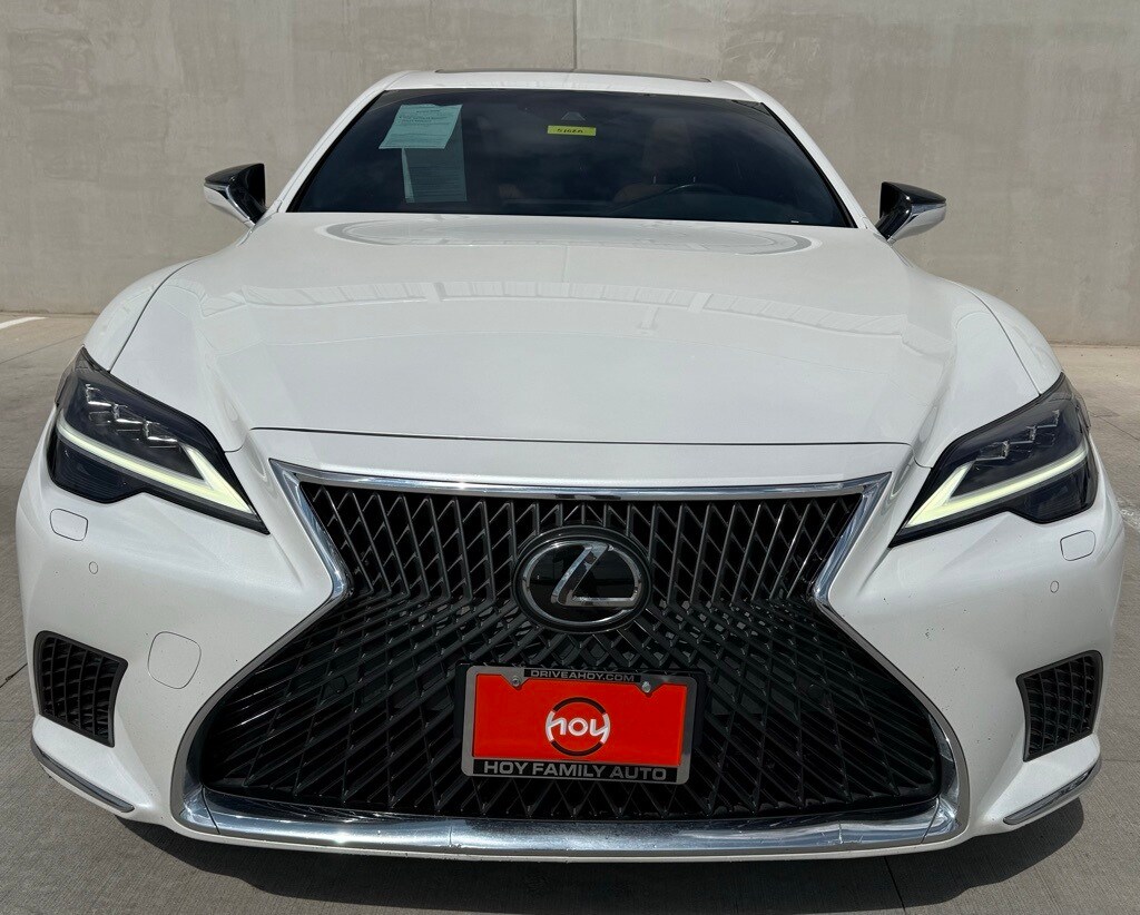 2022 Lexus LS 500 photo 2