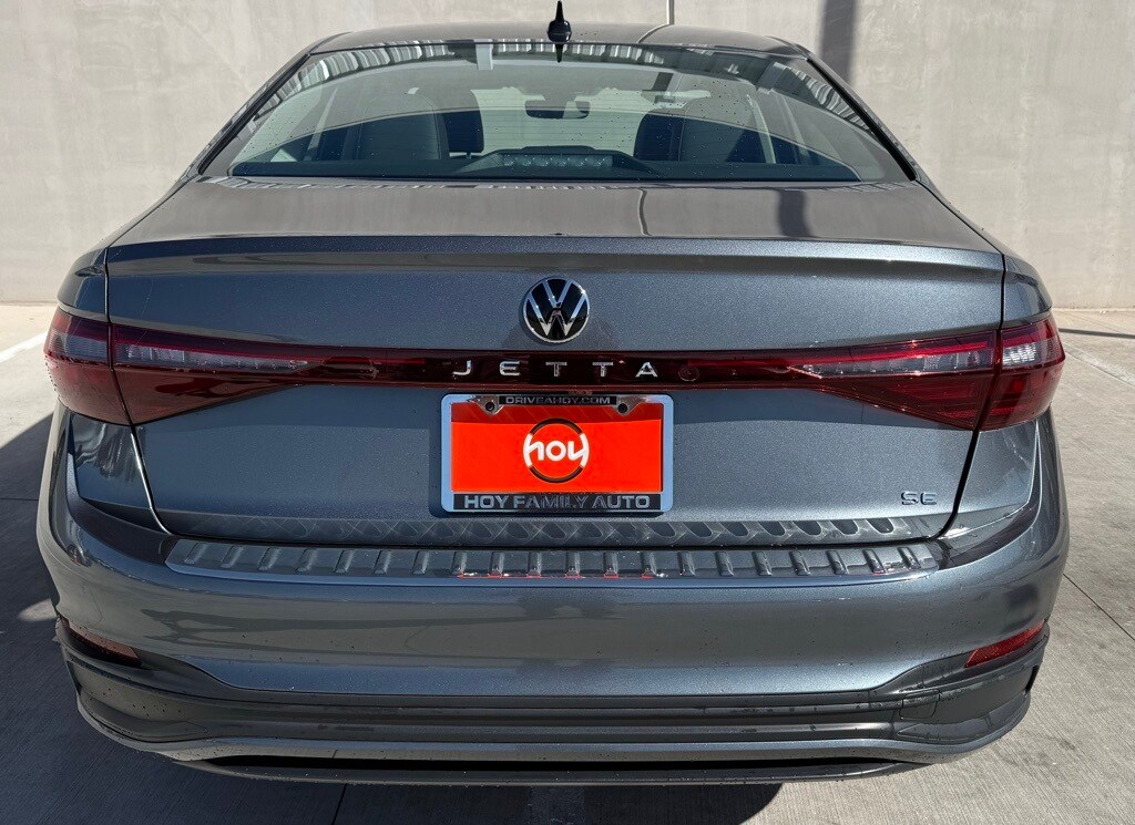 2025 Volkswagen Jetta 1.5T SE photo 3