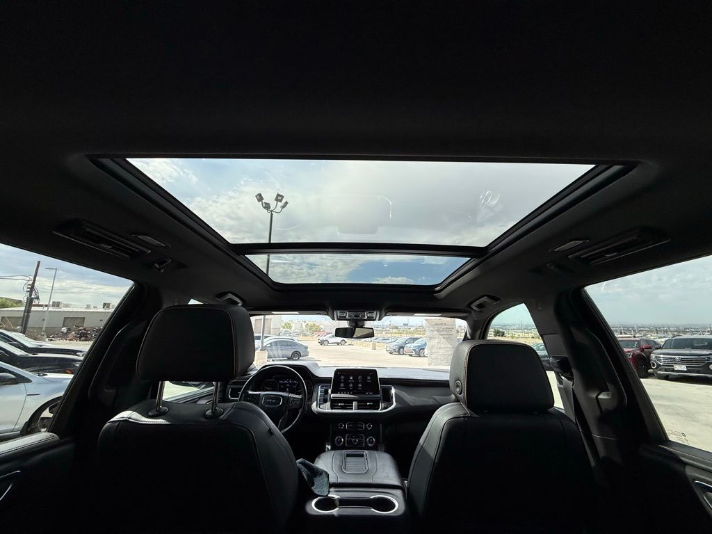2021 GMC Yukon AT4 - Photo 15