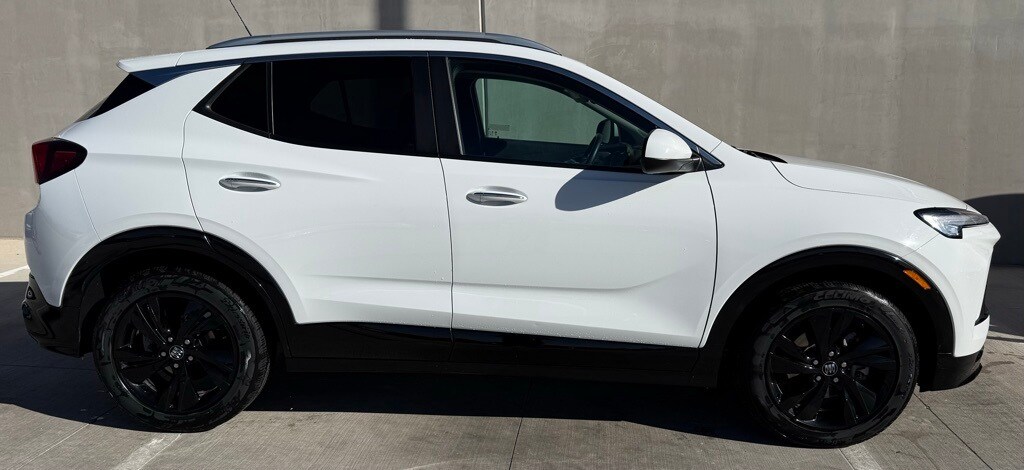 2024 Buick Encore GX Sport Touring photo 3