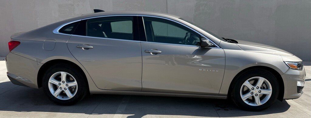 Used 2024 Chevrolet Malibu LS w/1FL Sedan