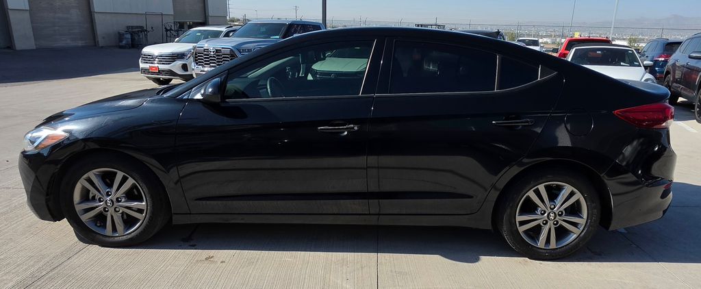 2017 Hyundai Elantra Value Edition - Photo 8