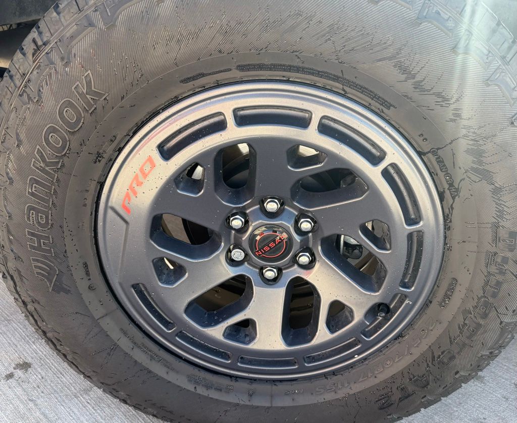 2025 Nissan Frontier PRO-X - Photo 10