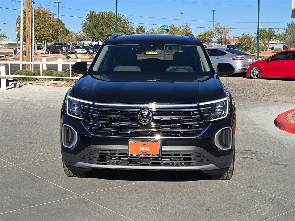 2025 Volkswagen Atlas SEL photo 3