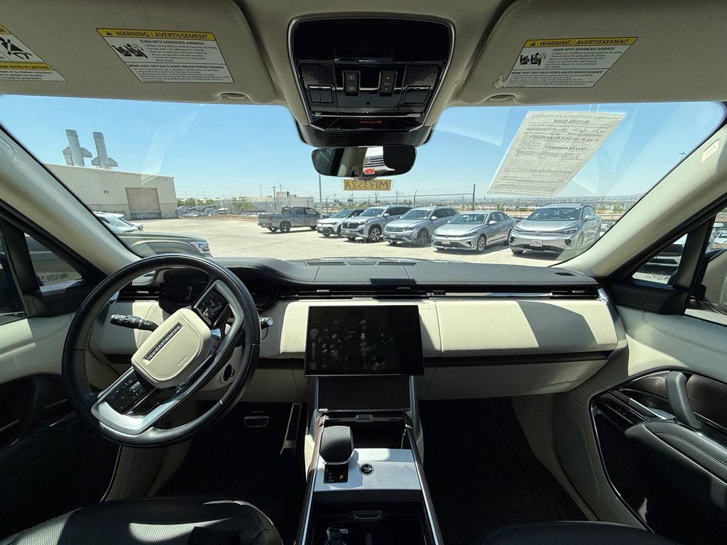2024 Land Rover Range Rover SE - Photo 17