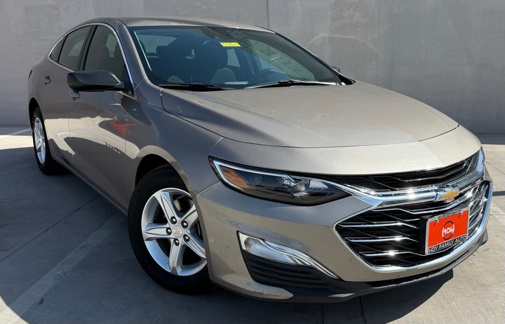 Used 2024 Chevrolet Malibu LS w/1FL Sedan