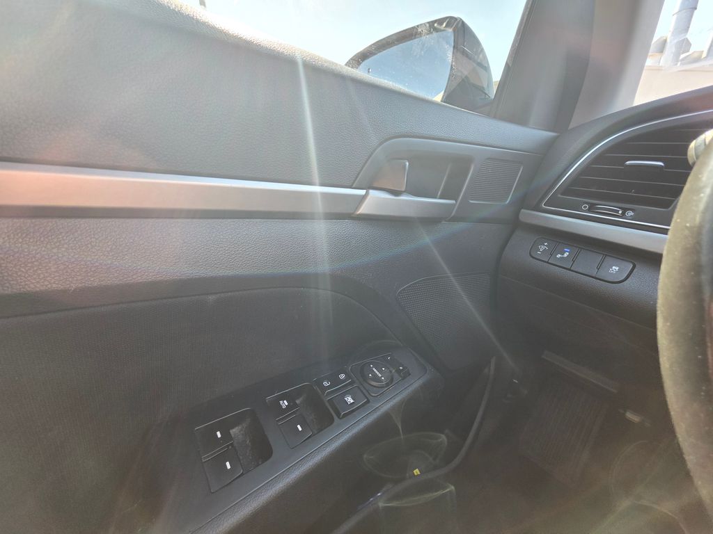 2017 Hyundai Elantra Value Edition - Photo 14