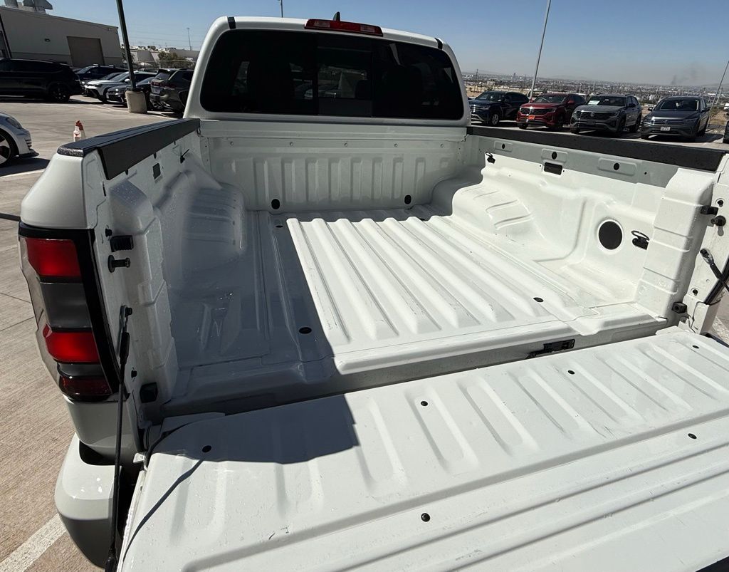 2025 Nissan Frontier PRO-X - Photo 11