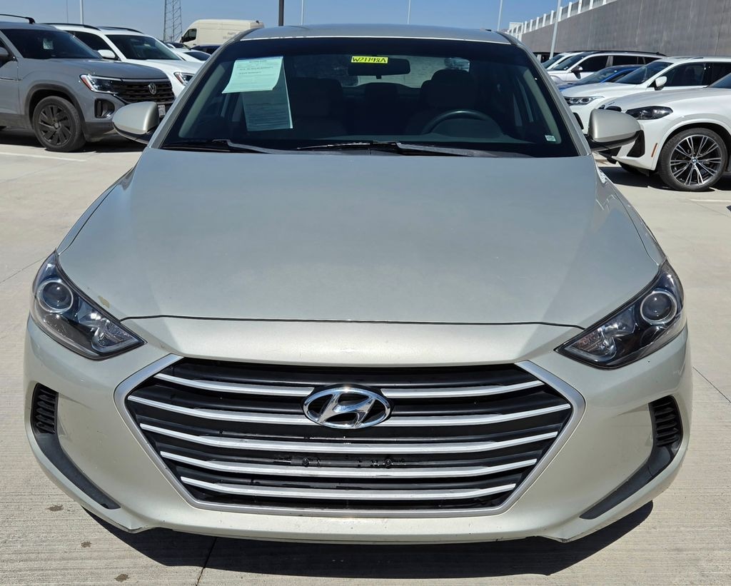 Used 2018 Hyundai Elantra SE Sedan