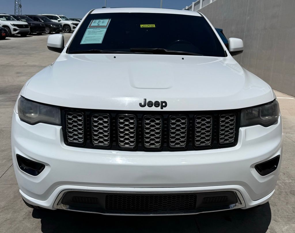 Used 2018 Jeep Grand Cherokee Laredo 4x4 SUV