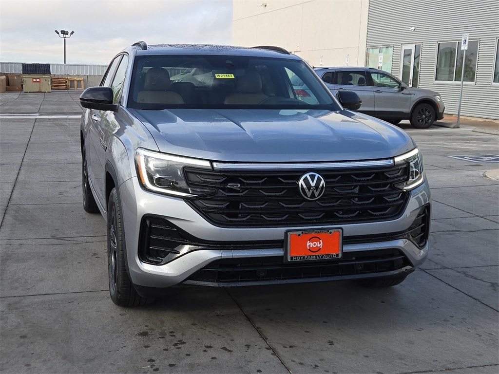 New 2025 Volkswagen Atlas Cross Sport 2.0T SEL R-Line Black SUV