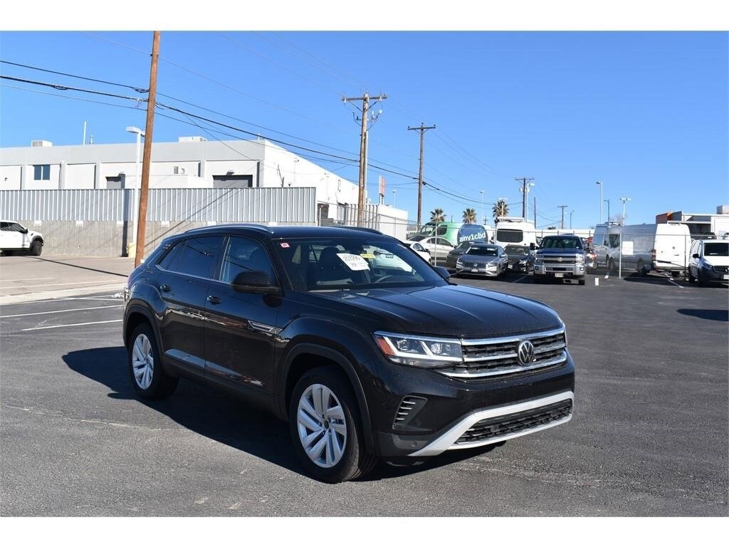 New 2023 Volkswagen Atlas Cross Sport 3.6L V6 SE w/Technology SUV