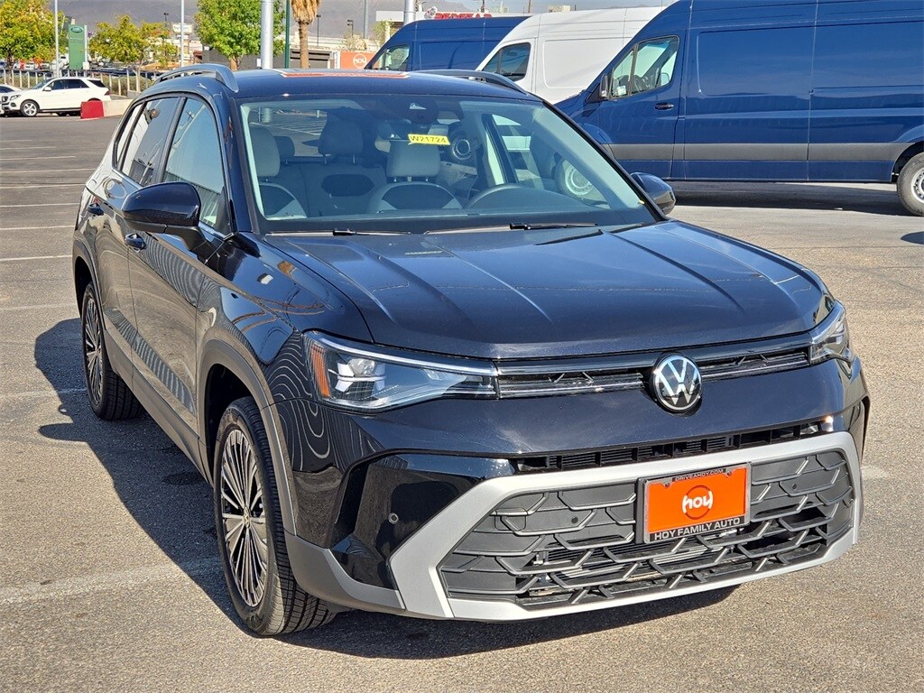 New 2025 Volkswagen Taos 1.5T SE SUV