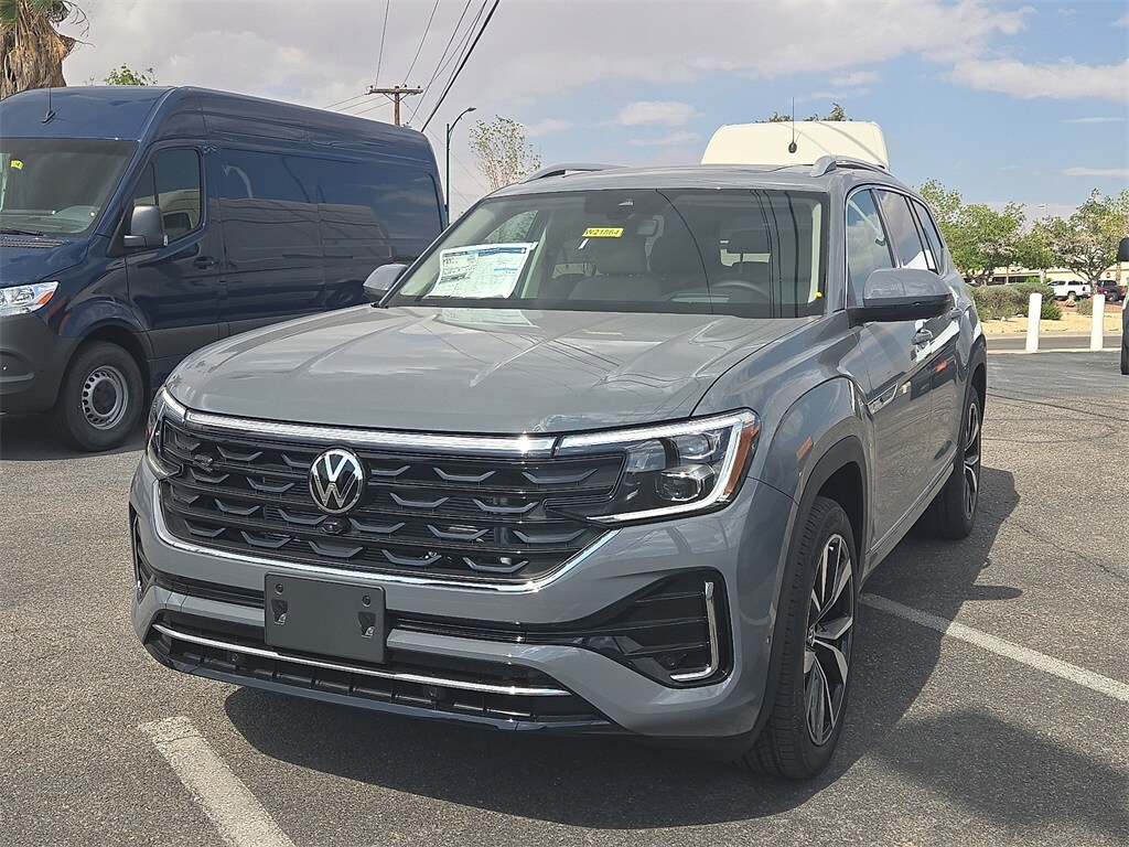 2025 Volkswagen Atlas SEL Premium R-Line photo 4