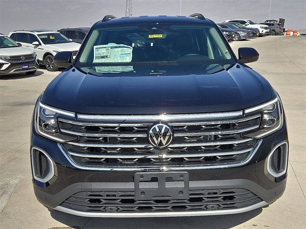2025 Volkswagen Atlas SE Technology photo 3