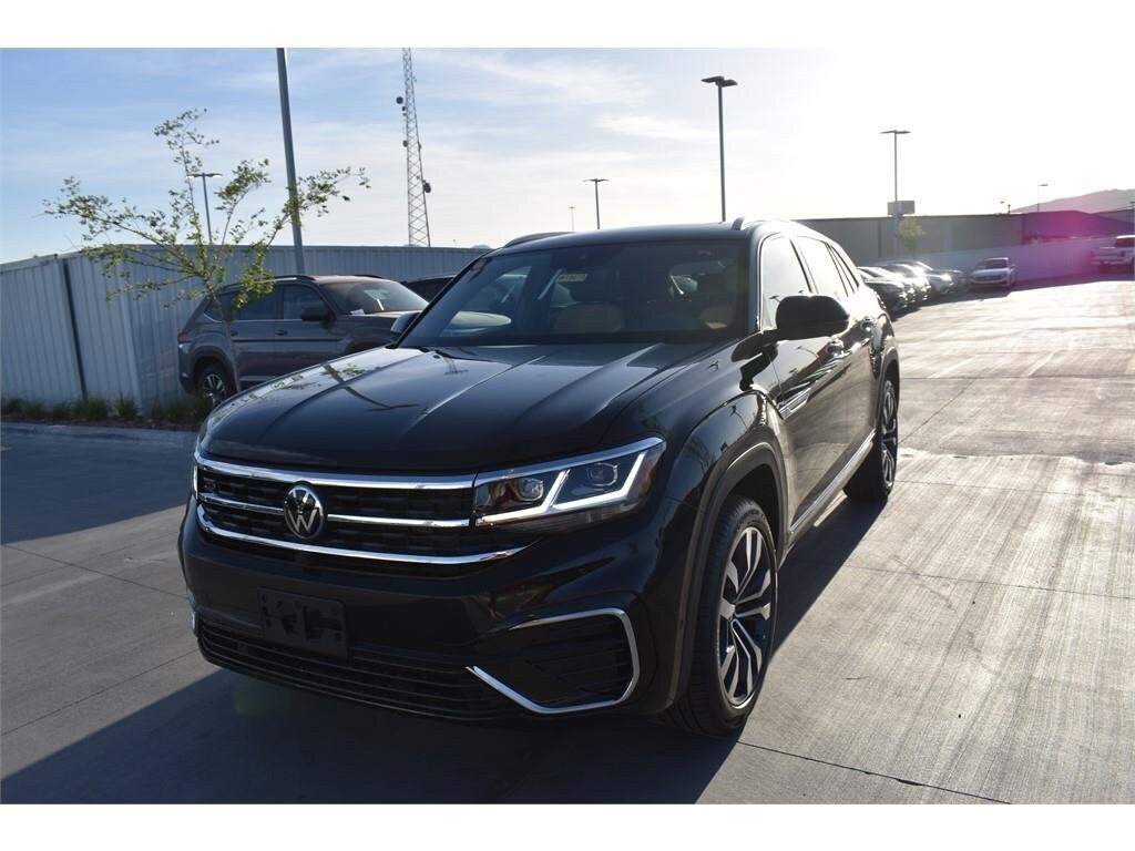 New 2023 Volkswagen Atlas Cross Sport 3.6L V6 SEL Premium R-Line SUV