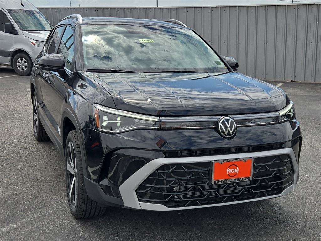 New 2025 Volkswagen Taos 1.5T SEL SUV