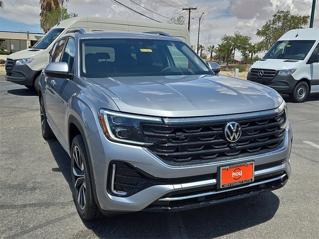 2025 Volkswagen Atlas SEL Premium R-Line photo 2