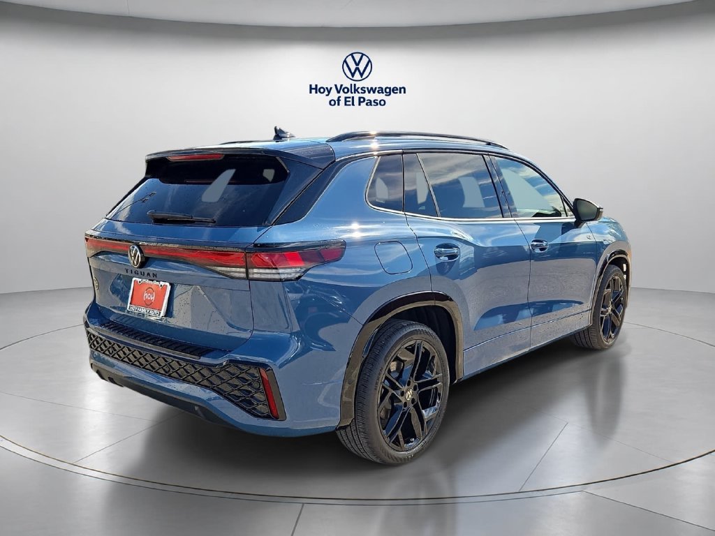 New 2026 Volkswagen Tiguan SE R-Line Black SUV