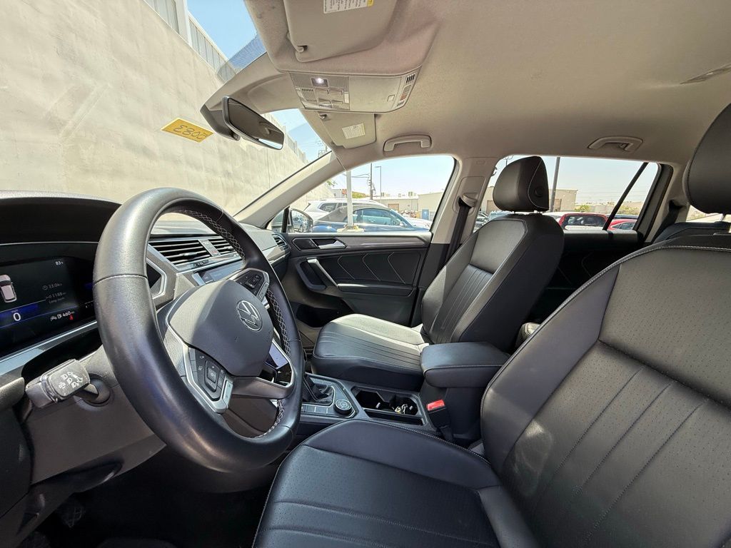 2023 Volkswagen Tiguan SE - Photo 9