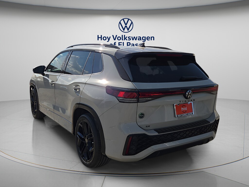 New 2026 Volkswagen Tiguan SE R-Line Black SUV