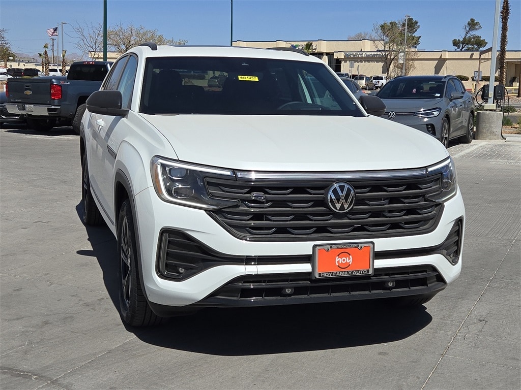 New 2025 Volkswagen Atlas Cross Sport 2.0T SEL R-Line Black SUV