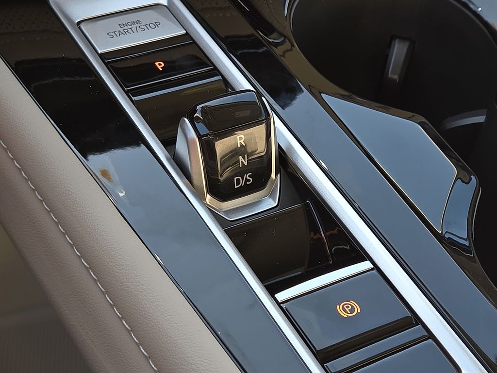 2026 Volkswagen Atlas SE w/Tech - Photo 23