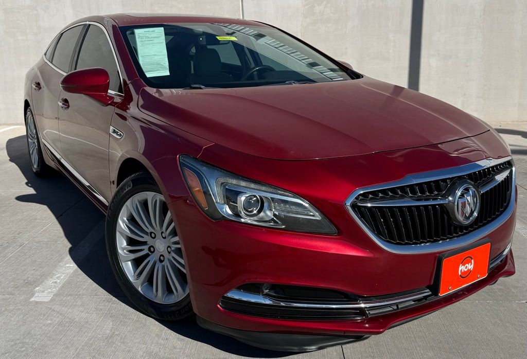 2018 Buick LaCrosse Essence's photo