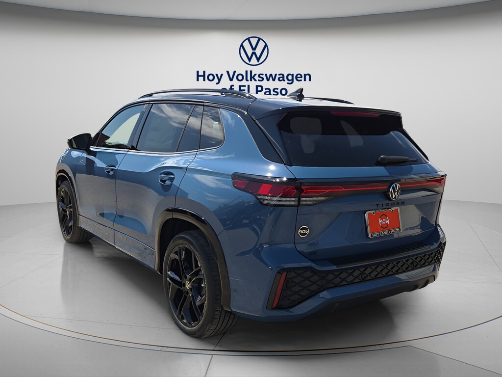 New 2026 Volkswagen Tiguan SE R-Line Black SUV
