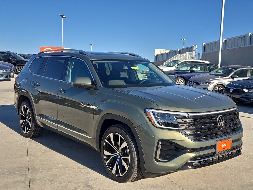 New 2025 Volkswagen Atlas 2.0T SEL Premium R-Line SUV