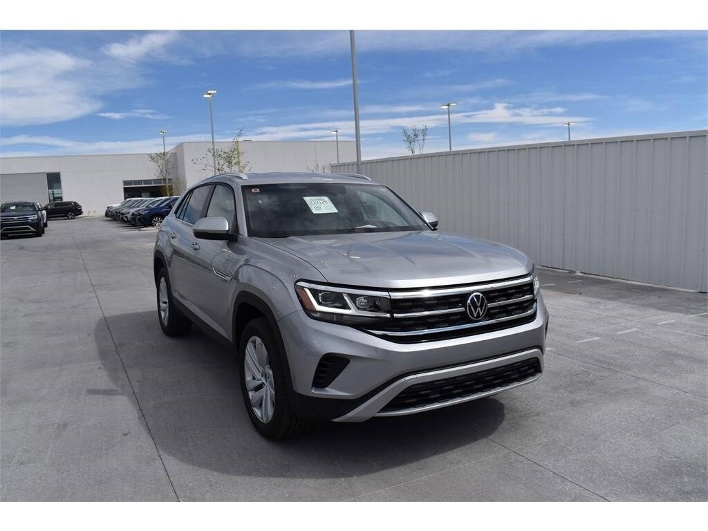 New 2023 Volkswagen Atlas Cross Sport 3.6L V6 SE w/Technology SUV