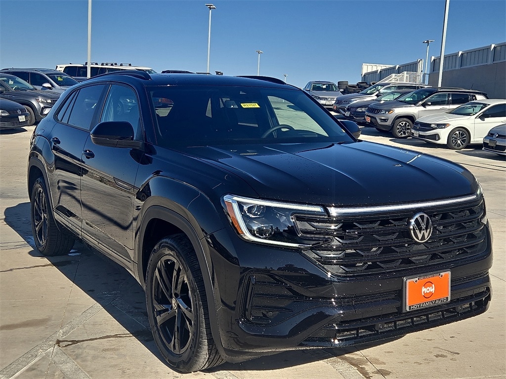 New 2025 Volkswagen Atlas Cross Sport 2.0T SEL R-Line Black SUV