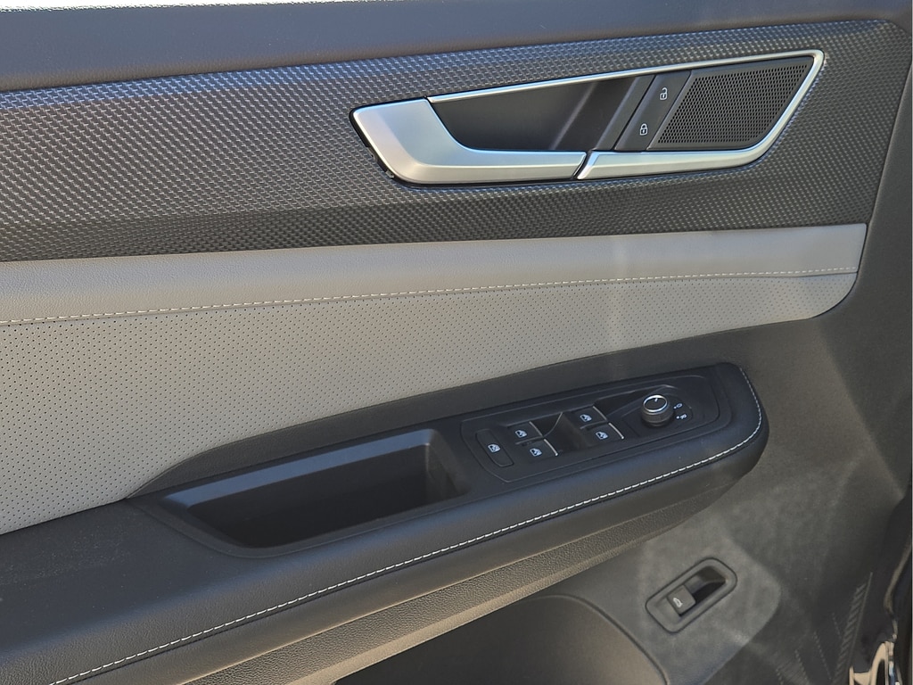 2026 Volkswagen Atlas Cross Sport SEL - Photo 17
