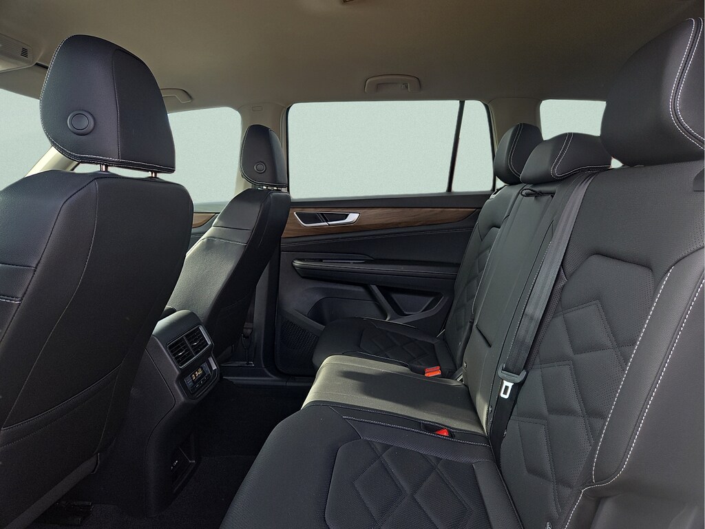 2026 Volkswagen Atlas SE - Photo 11