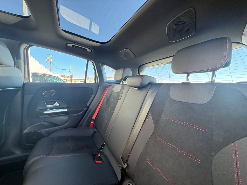 2025 Mercedes-Benz GLA GLA35 AMG - Photo 14
