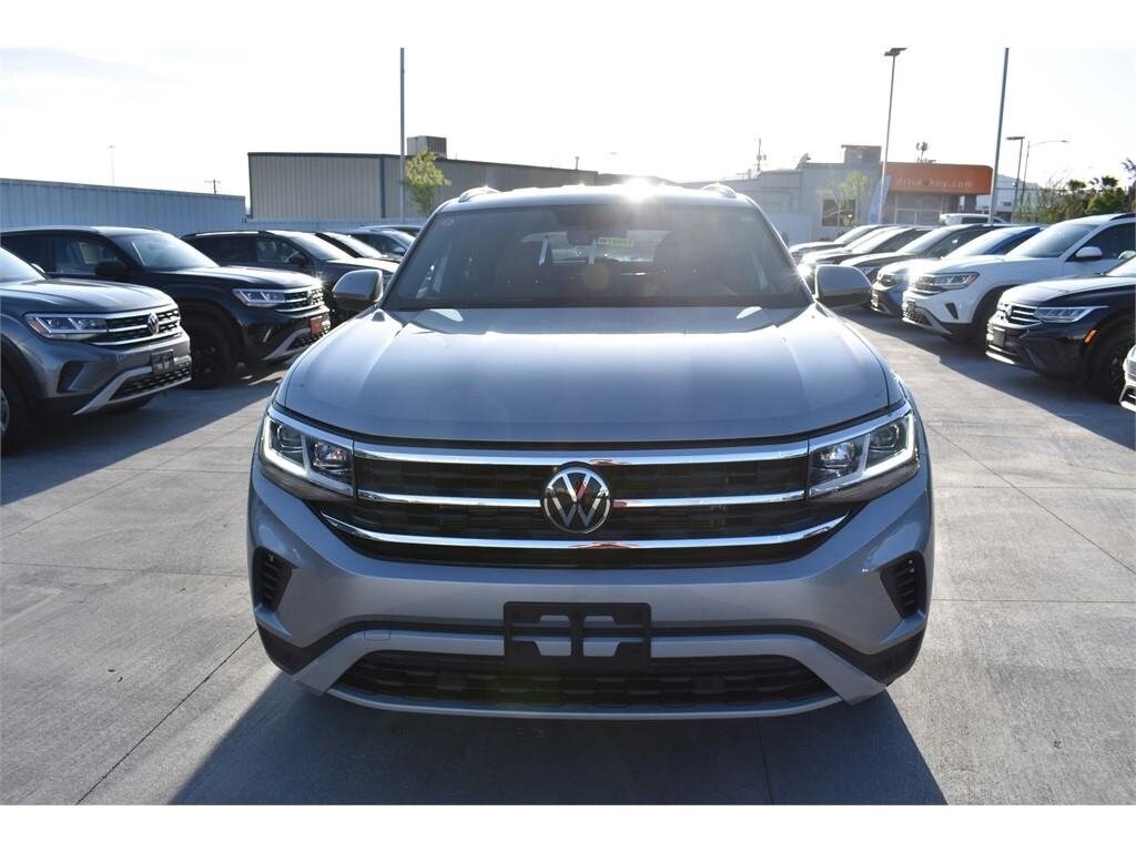 New 2023 Volkswagen Atlas Cross Sport 3.6L V6 SE w/Technology SUV